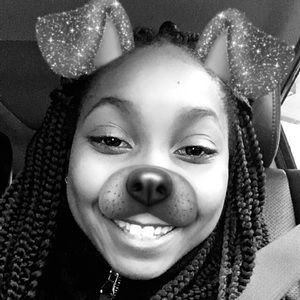 Meet your Posher, Joi